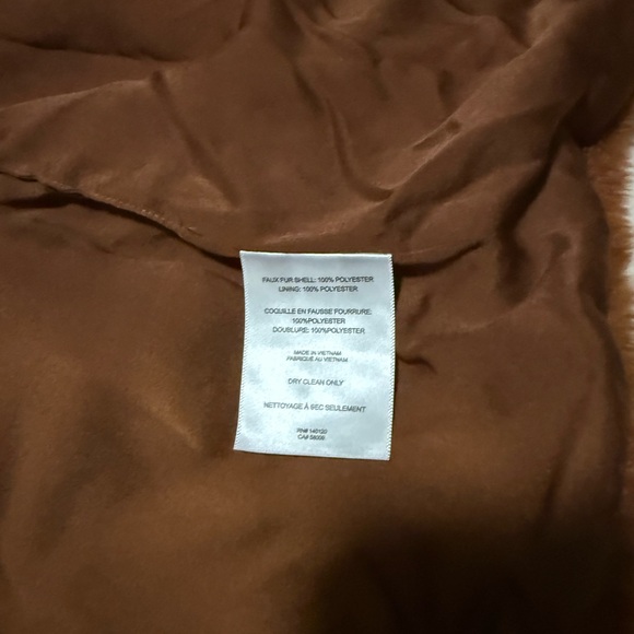 Stella & Dot Faux Fur Vest in Warm Brown Rust Color 🦊🐻🦊 - Picture 6 of 8